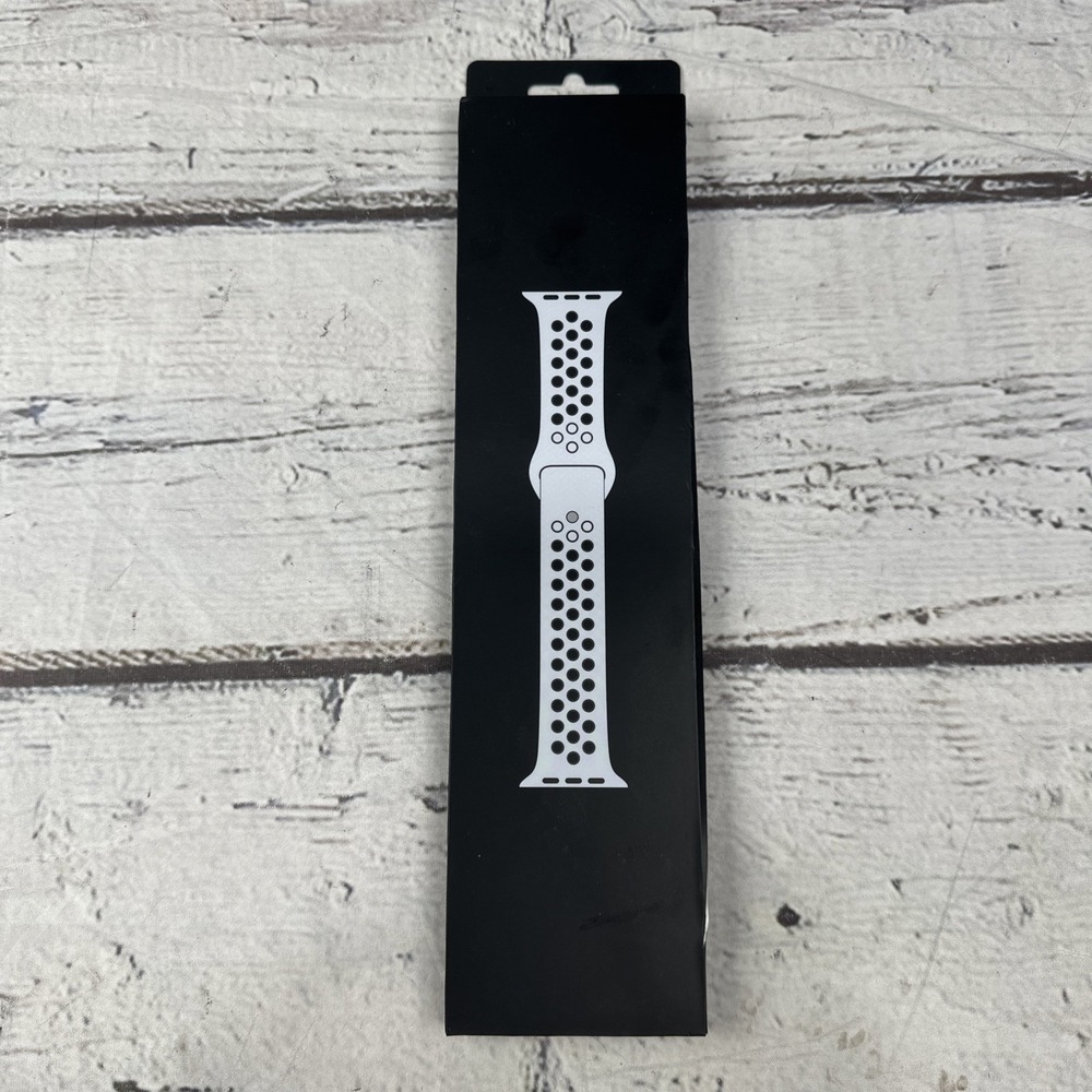 SEALED & GENUINE Apple Watch Nike Sport Band 45mm Pure Platinum Black New!